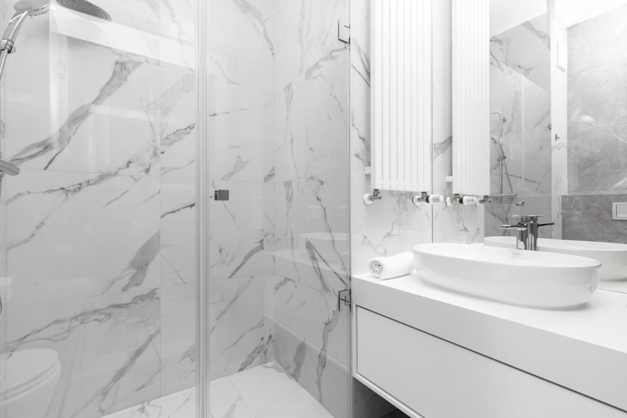 Premium Apartments Business Center By Renters Prestige Warsaw Luaran gambar